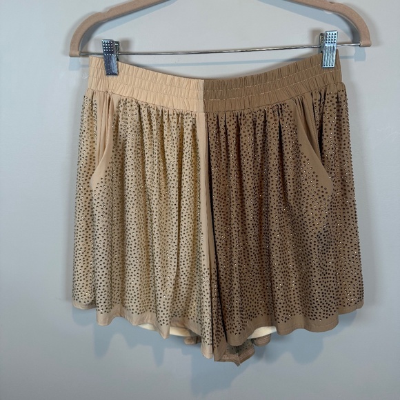 QUEEN OF SPARKLES Pants - QUEEN OF SPARKLES Two-tone Rhinestone Shorts Sz M